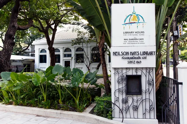 Neilson Hays Library