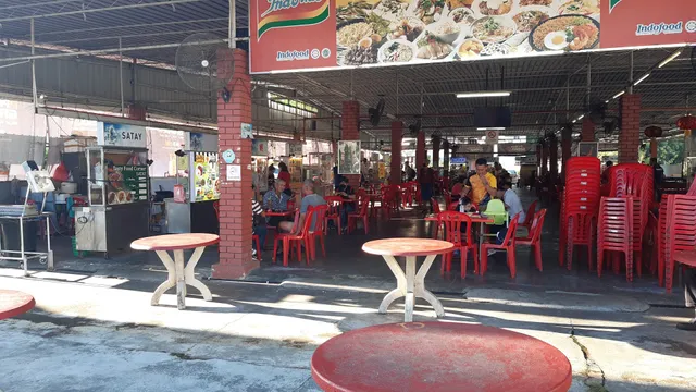 Golden Circle Food Court