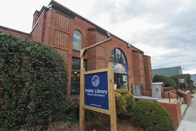 Weaverville Public Library