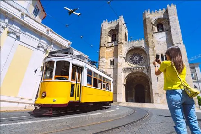 Tram 28
