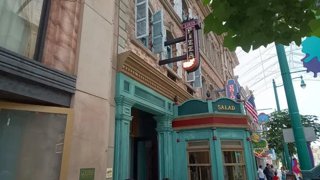 Loui's NY Pizza Parlor