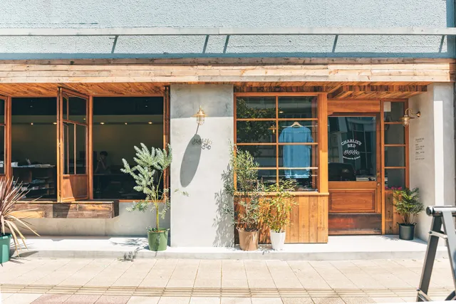 Charlie's Bed -Bike Hostel & Spot-