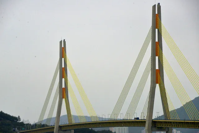 Geogeum Bridge