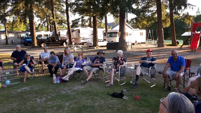 Salmon Arm Elk's Hall & RV Park