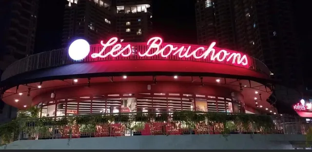 Les Bouchons Puteri Harbour