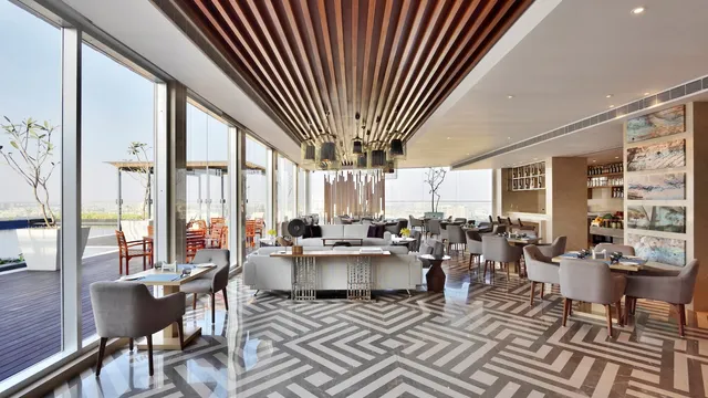 Mazzo, Marriott Executive Apartments