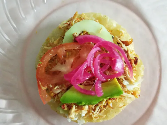 Antojitos y tendejon Martina