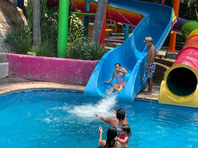 Parque Acuatico Casa Blanca