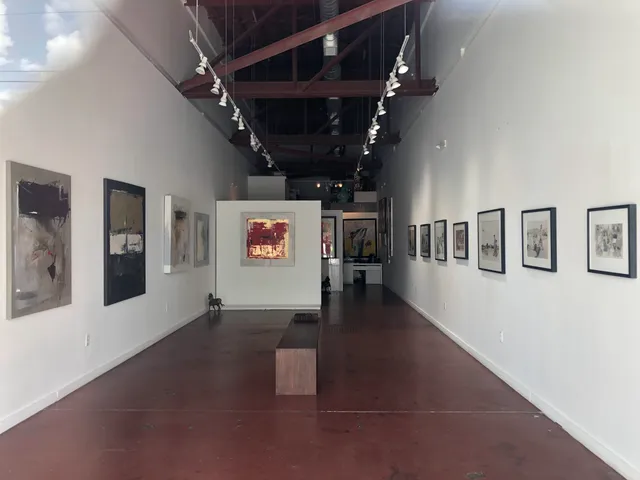 Eduardo Lira Art Gallery