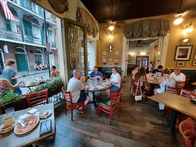 Pere Antoine Restaurant