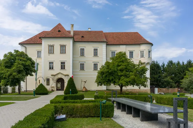 Wasserschloss Burgau