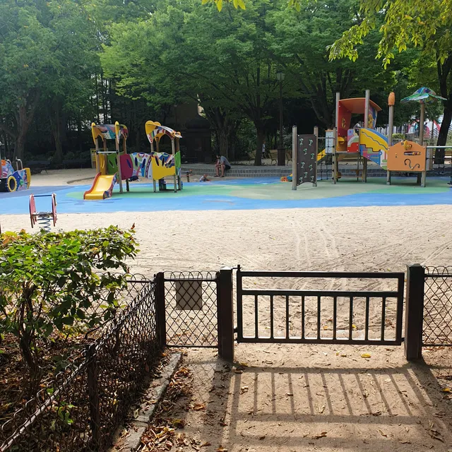 Square Léon Serpollet