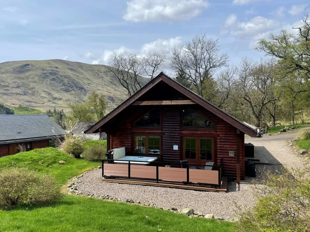 Glen Clova Hotel & Lodges