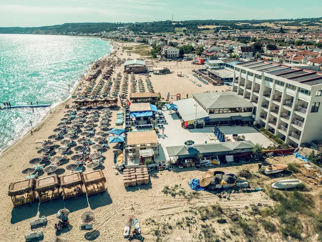 İŞÇİMEN HOTEL (ERİKLİ SAHİLİ)