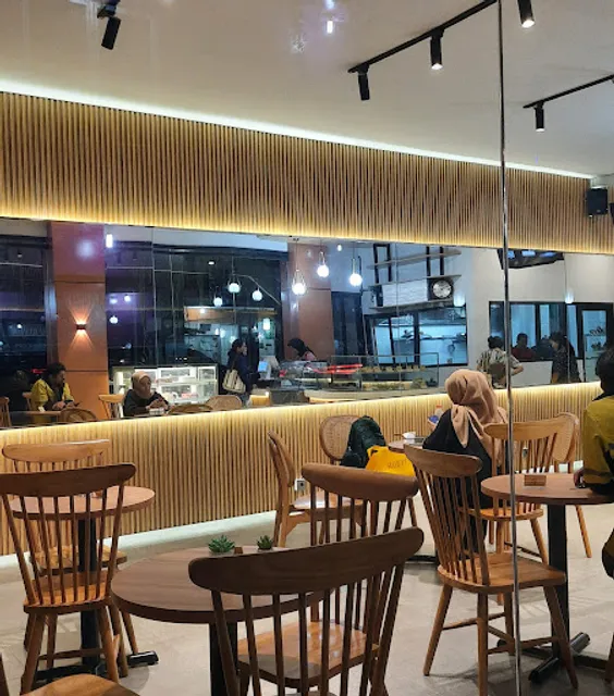 HOKKY Premium & Cafe