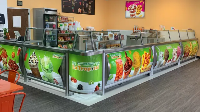 Neveria y Paleteria La Tropical 2