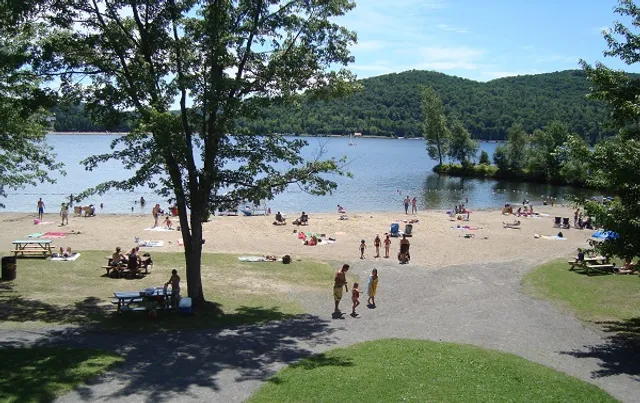 Tessier Beach - City of Sainte-Agathe-des-Monts
