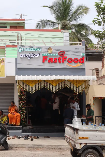 Chamundeshwari Fast Food (since 1997)