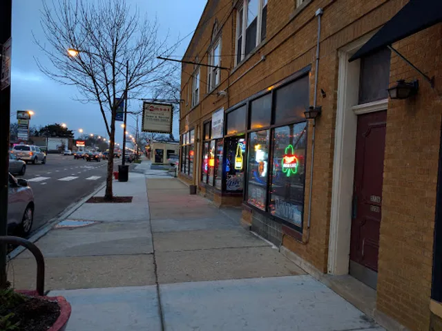 Gladstone Lounge & Liquors