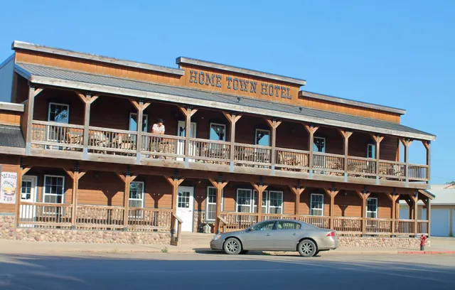 Home Town Hotel