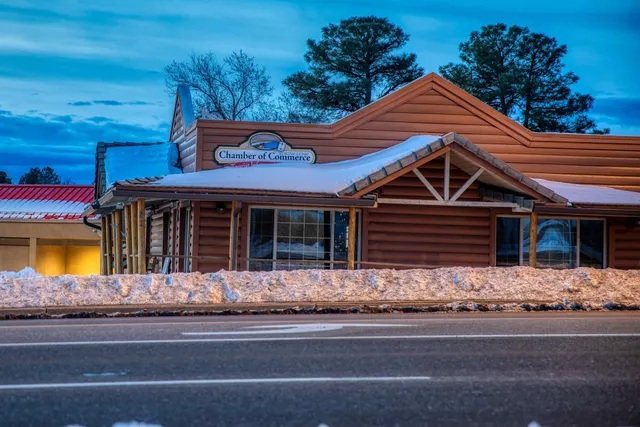 Show Low Chamber of Commerce & Tourist Information Center