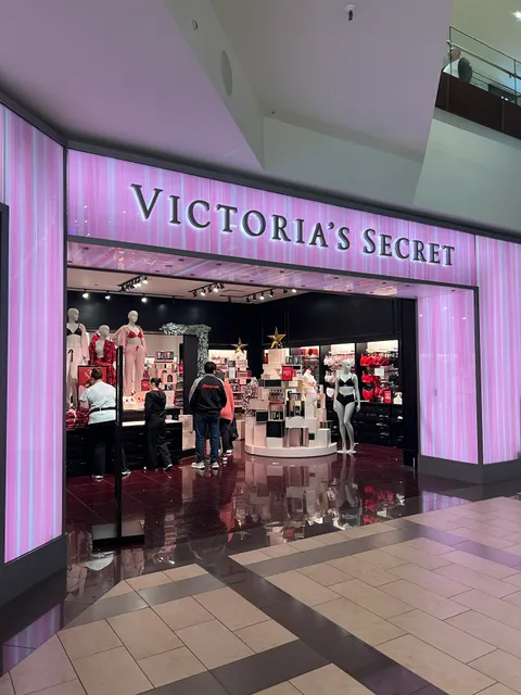 Victoria's Secret & PINK