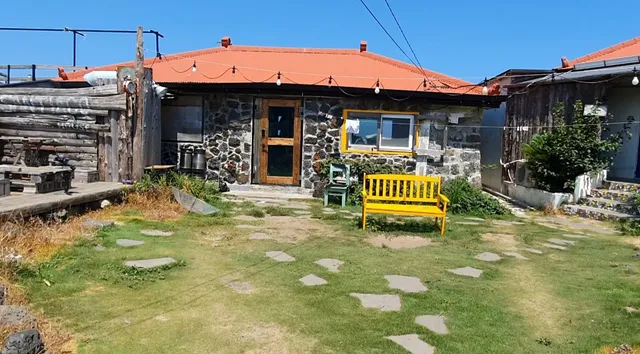 Santiago Guesthouse Hamdeok