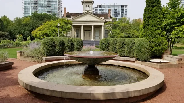 Chicago Women's Park & Garden