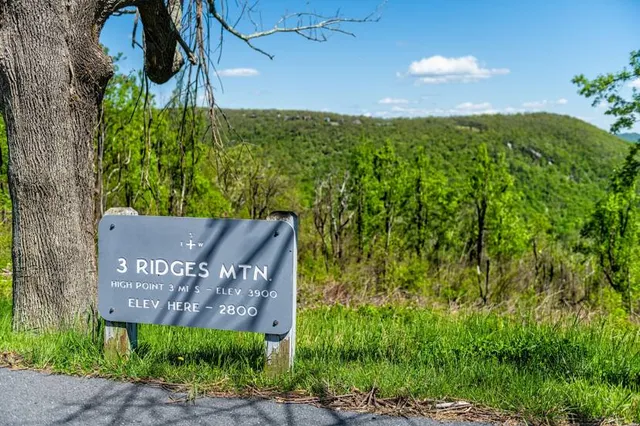 Three Ridges Overlook