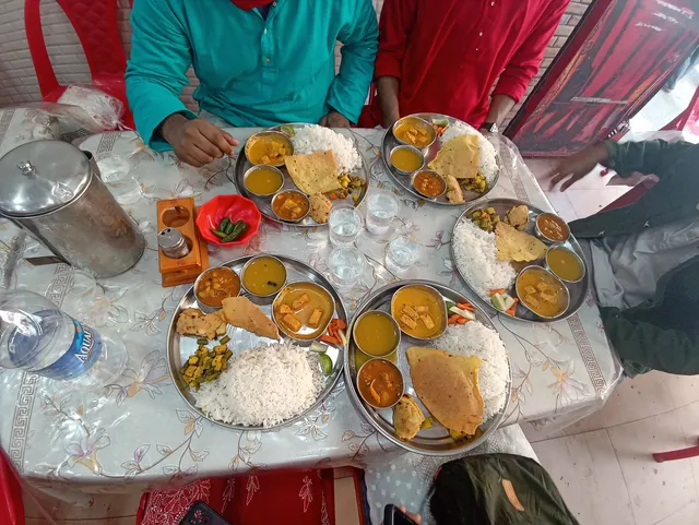 Maa Durga Hotel & Restaurant