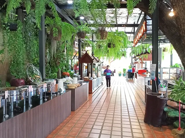 Nongnooch international buffet