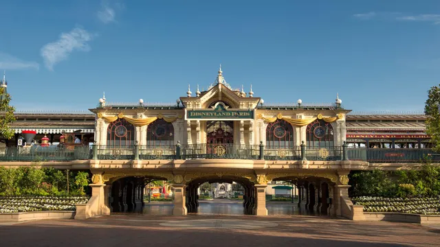 Disneyland Railroad - Main Street U.S.A. Station