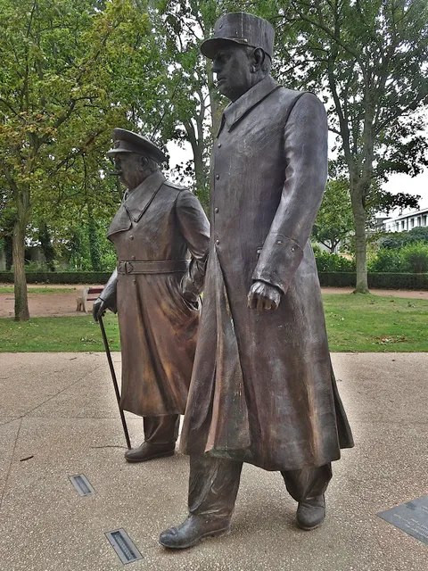 Monument to De Gaulle and Churchill