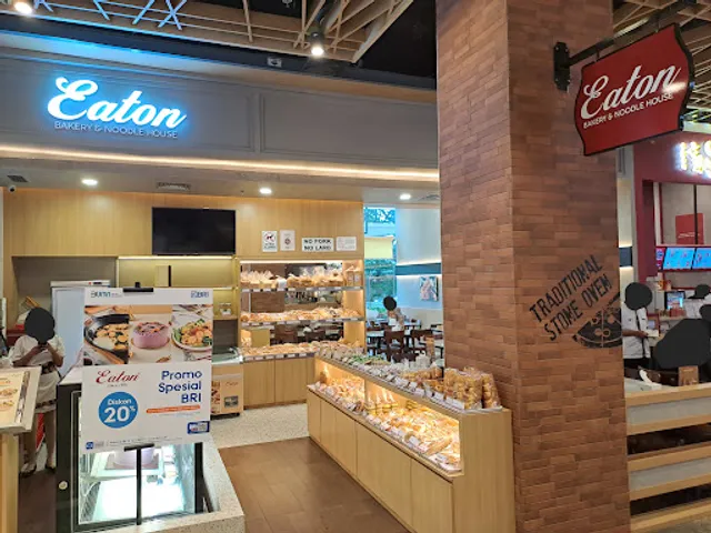 Eaton Bakery & Restaurant Living World