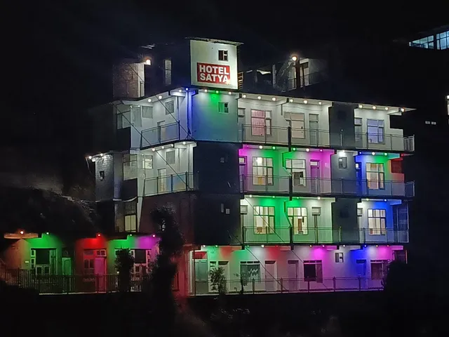 Satya Hotel Khajjiar