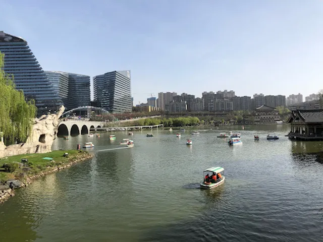 曲江池遗址公园