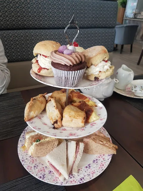 Riverside Heights Restaurant