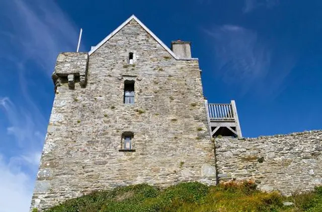Dún na Séad Castle