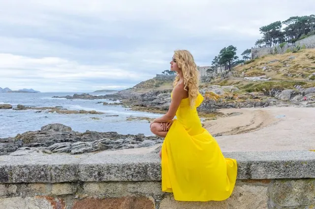 Monument to Diego Carmona and Vasco Gallego