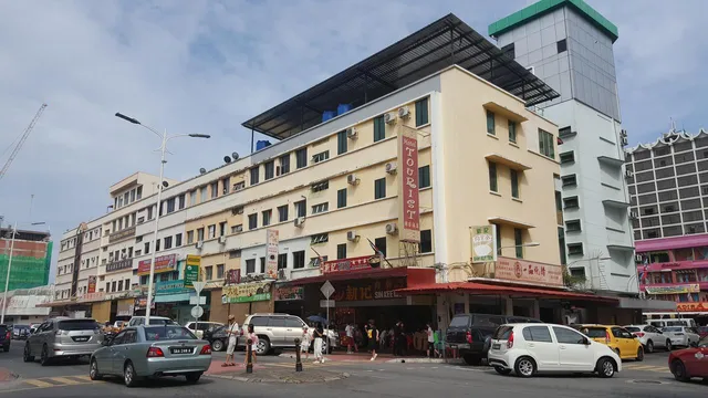 Hotel Tourist by HotSpot Essential