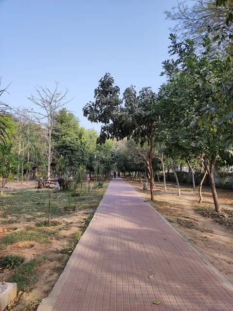 Subhash Chandra Bose Park(HUDA PARK)