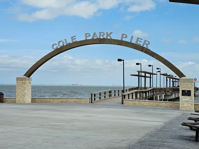 Cole Park Pier