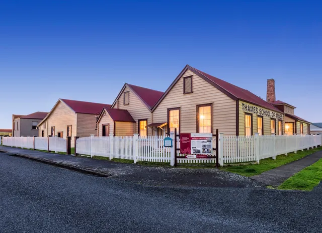 Thames School of Mines