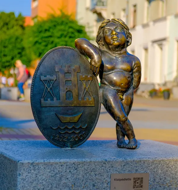 Sculpture "Klaipėda resident"