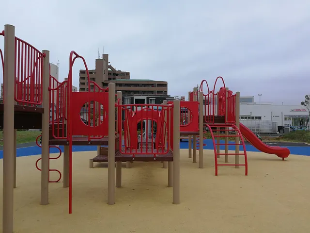 Asutonagamachi Central Park