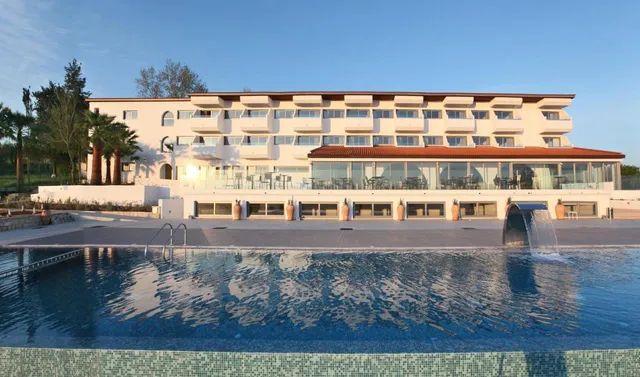 Droushia Heights Hotel