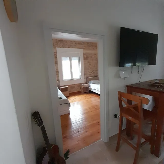 casa zervos - Abode of Light