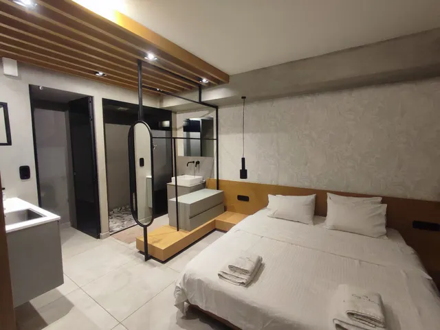 King's Blue, Urban Suites