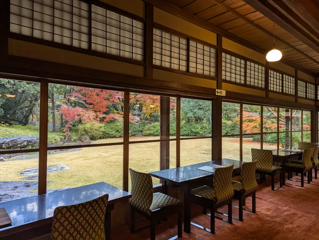 旧安川邸 茶論 Salon du JAPON MAEDA