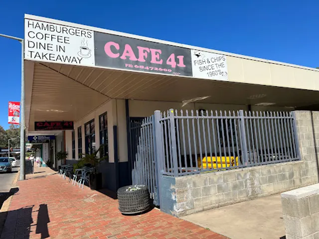 Cafe 41